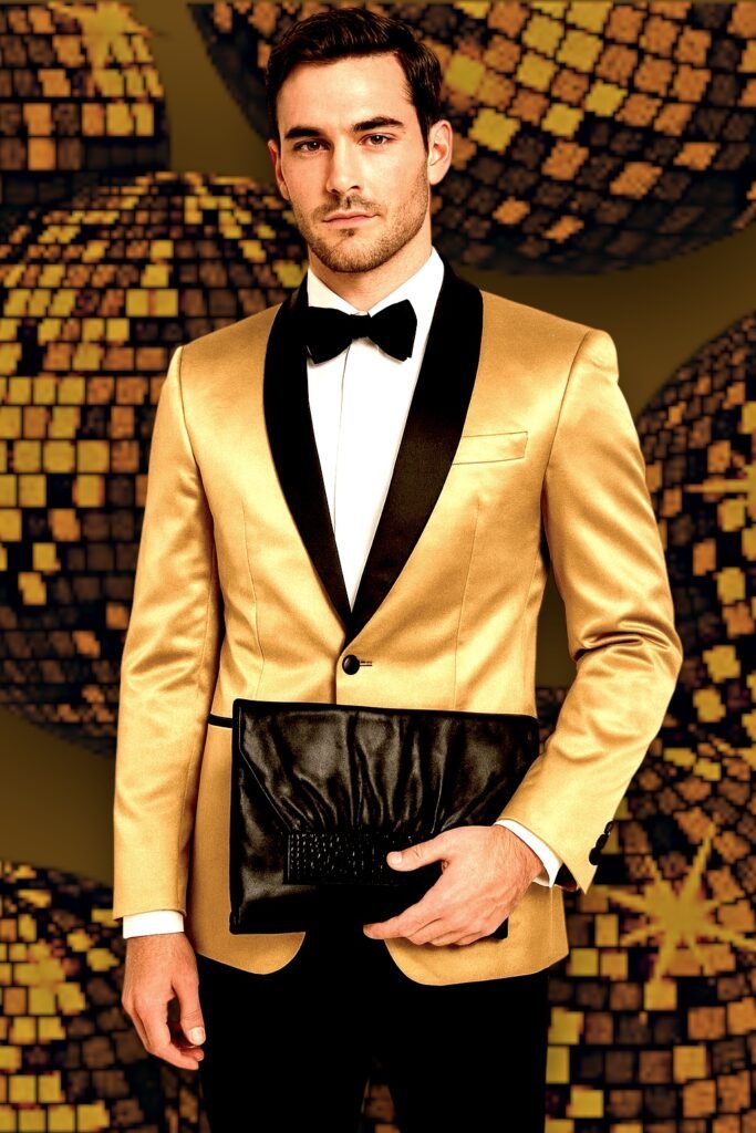 VINTAGE FENDI BAG/CLUTCH